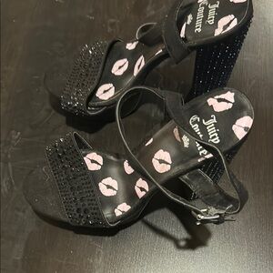 Juicy Couture Black Heels with Textured Sole and Playful Design